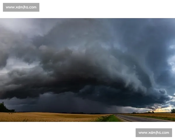 重庆再发雷暴预警！早报解析极端天气应对与民生影响